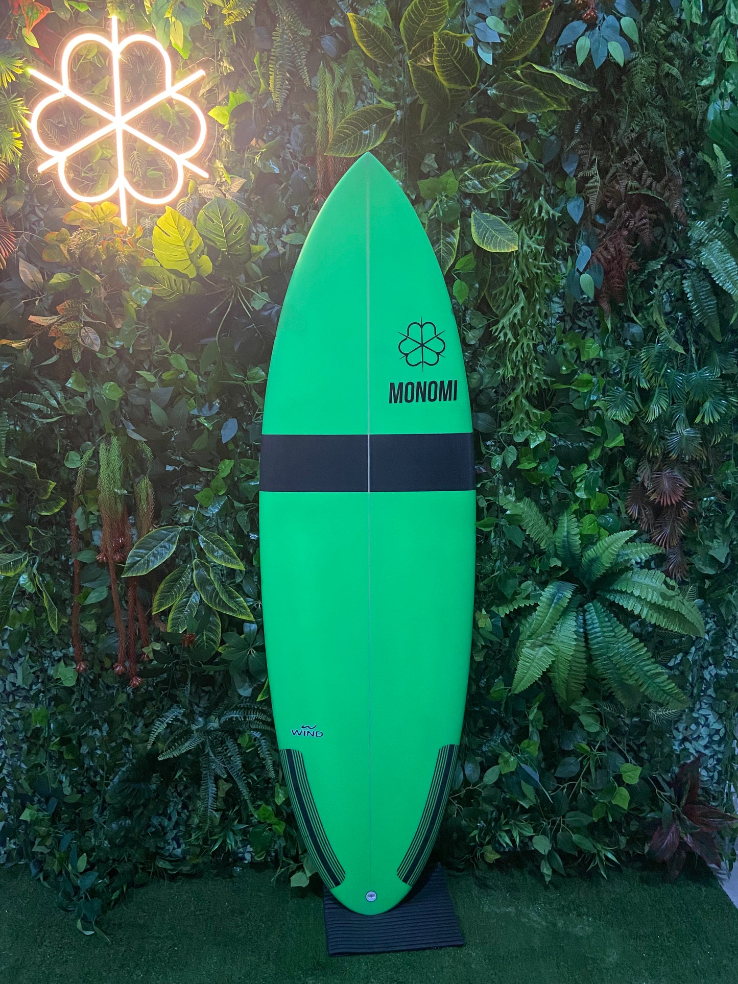 SHORT BOARD WIND